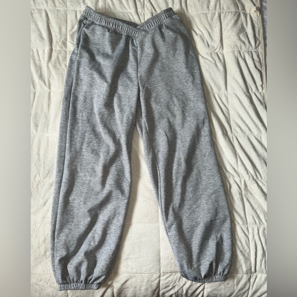 gray sweatpants, size M - Picture 3 of 3